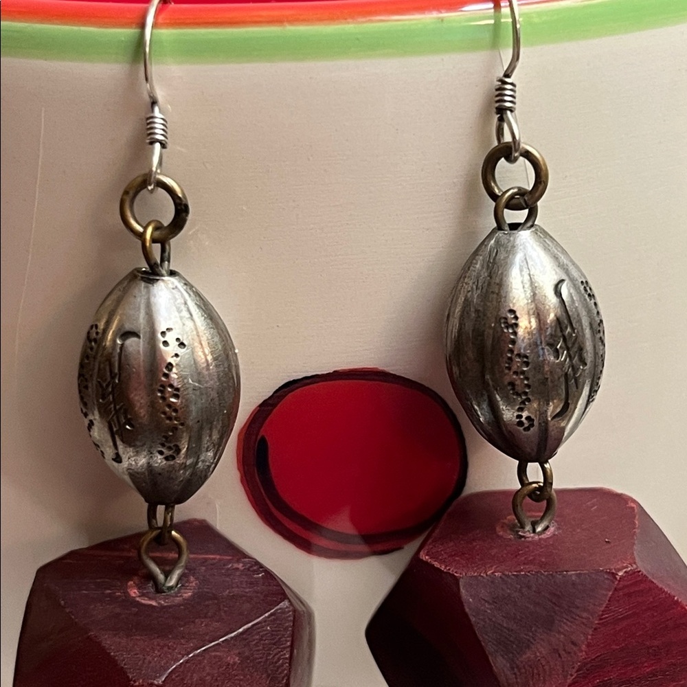 Vintage Silver and Deep Red Wood Earrings - Picture 5 of 10